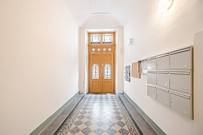 Varšavská, Vinohrady - Prague 2 | Rent, Apartment Two-bedroom (3+kk), 88 m²