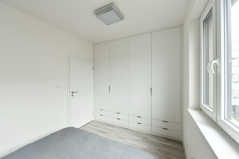 Pod Jarovem, Žižkov - Prague 3 | Sale, Apartment Two-bedroom (3+kk), 77 m²