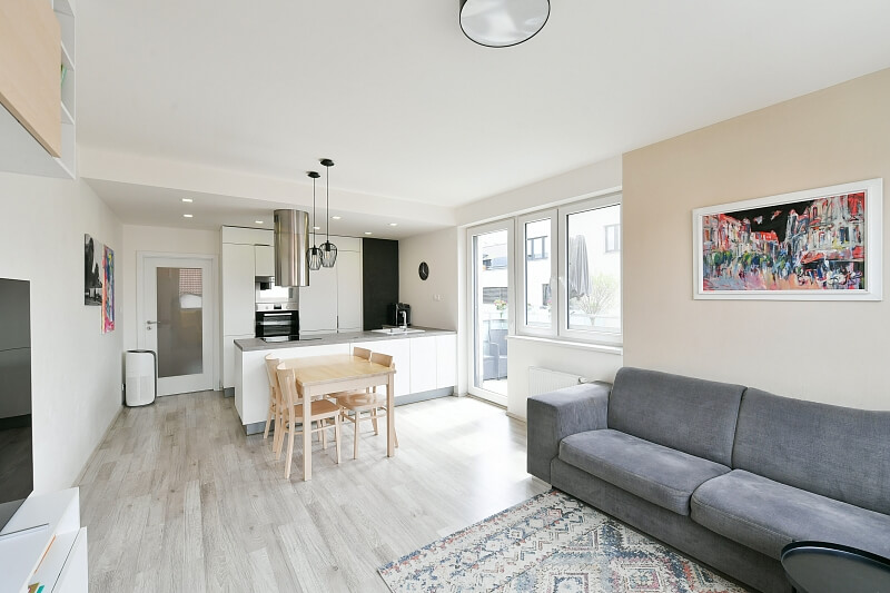 Pod Jarovem, Žižkov - Prague 3 | Sale, Apartment Two-bedroom (3+kk), 77 m²