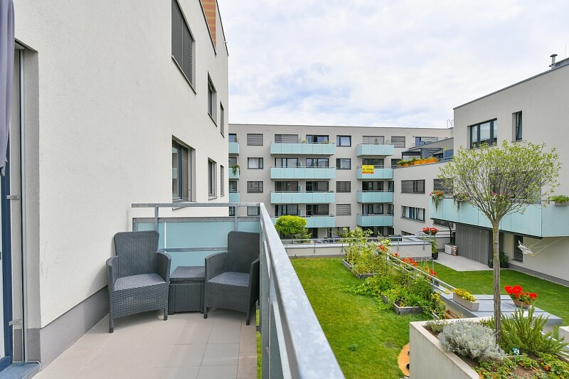 Pod Jarovem, Žižkov - Praha 3 | Prodej, Byt 3+kk, 77 m²