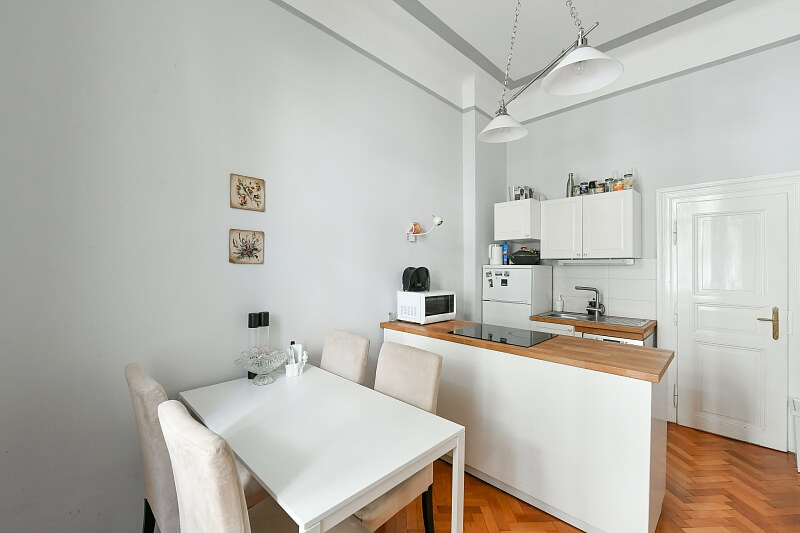 Jana Masaryka, Vinohrady - Prague 2 | Rent, Apartment One-bedroom (2+1), 56 m²