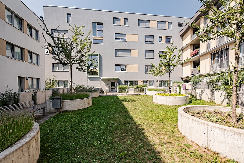 Olgy Havlové, Žižkov - Prague 3 | Sale, Apartment Two-bedroom (3+kk), 112 m²