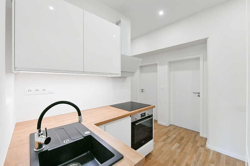 Slavíkova, Žižkov - Prague 3 | Rent, Apartment One-bedroom (2+1), 54 m²