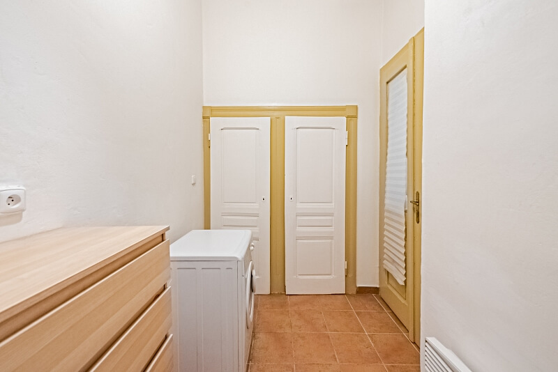 Ostrovského, Smíchov - Praha 5 | Prodej, Byt 2+kk, 45 m²