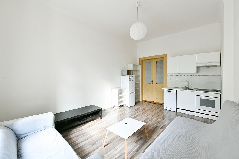 Ostrovského, Smíchov - Prague 5 | Sale, Apartment One-bedroom (2+kk), 45 m²