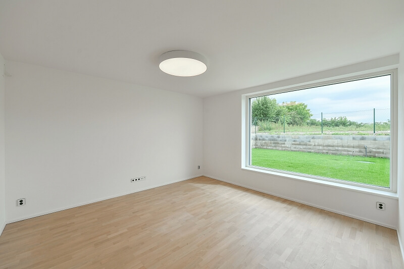 U Trati, Strašnice - Prague 10 | Rent, House Four-bedroom (5+kk), 158 m²