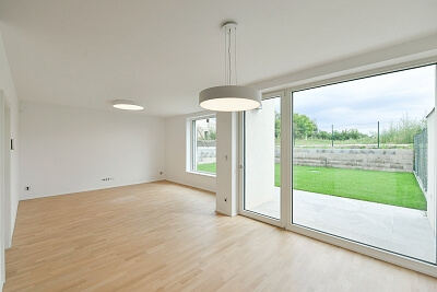 U Trati, Strašnice - Praha 10 | Pronájem, Rodinný dům 5+kk, 158 m²