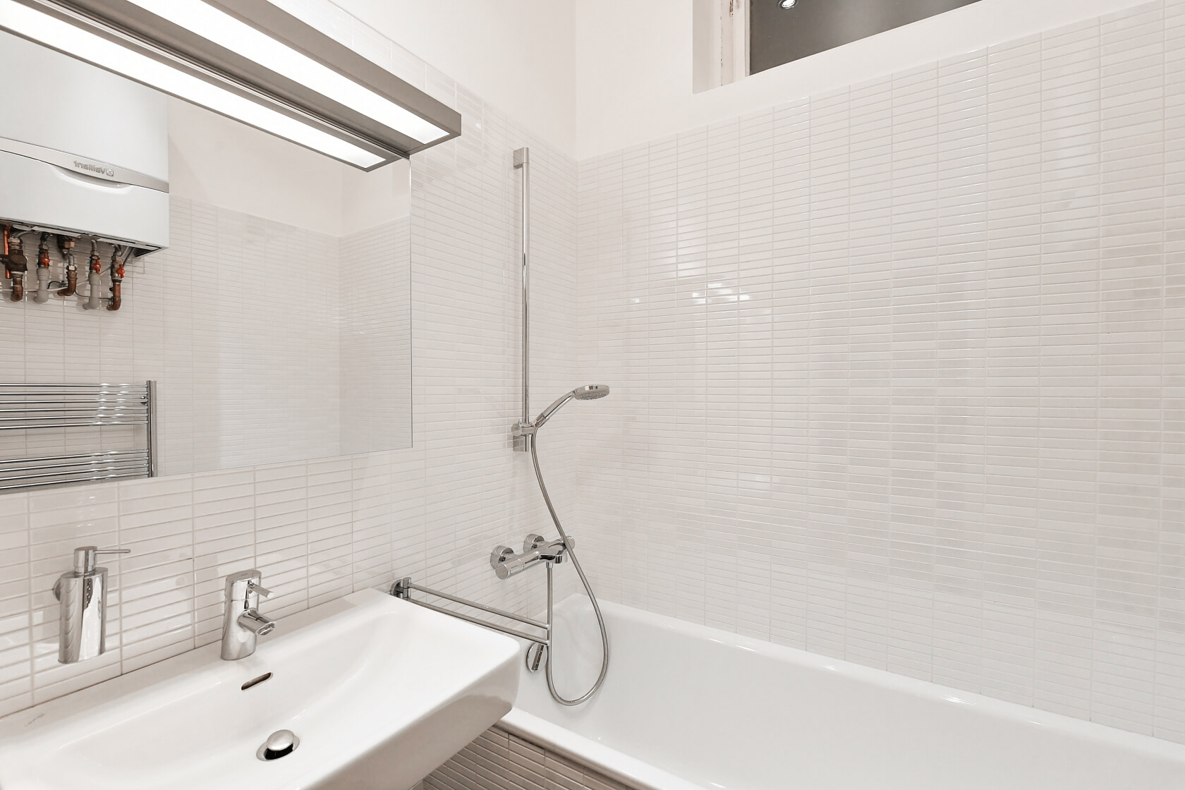 Masarykovo nábřeží, Nové Město - Praha 1 | Pronájem, Byt 2+1, 80 m²