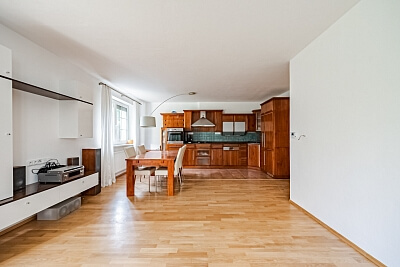 Pod Areálem, Šterboholy - Prague 10 | Rent, Apartment Three-bedroom (4+kk), 132 m²