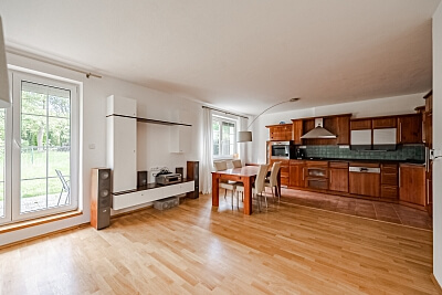 Pod Areálem, Šterboholy - Prague 10 | Rent, Apartment Three-bedroom (4+kk), 132 m²