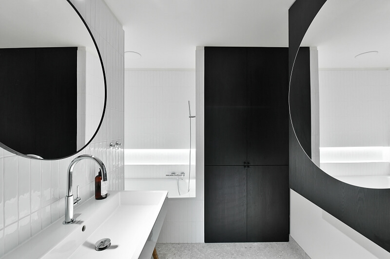 Sokolovská, Karlín - Prague 8 | Rent, Apartment One-bedroom (2+1), 75 m²