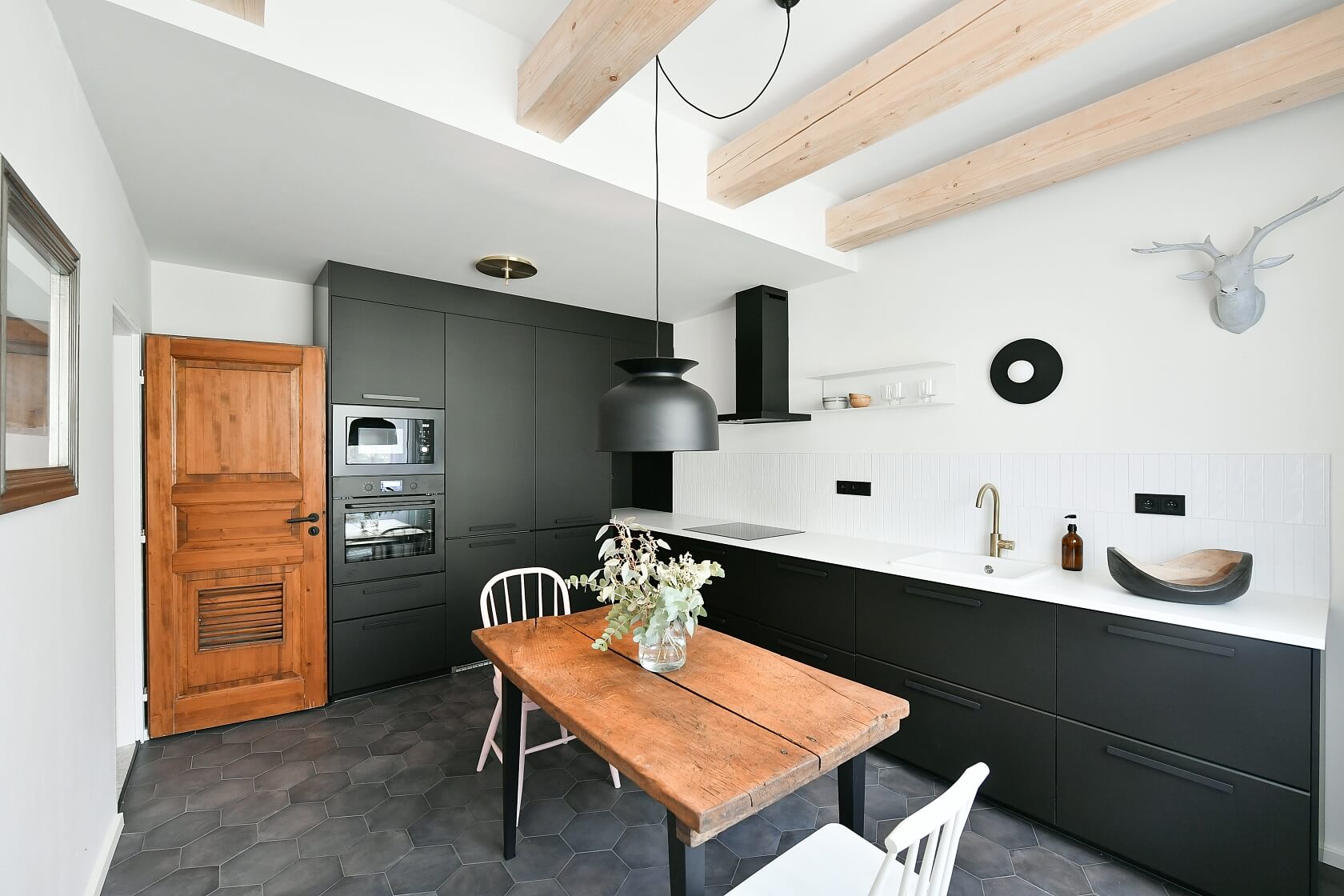 Sokolovská, Karlín - Prague 8 | Rent, Apartment One-bedroom (2+1), 75 m²