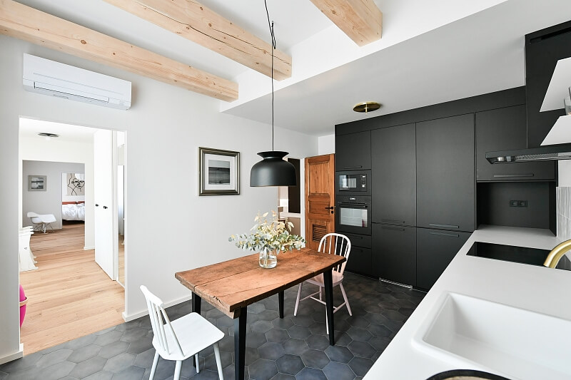 Sokolovská, Karlín - Prague 8 | Rent, Apartment One-bedroom (2+1), 75 m²