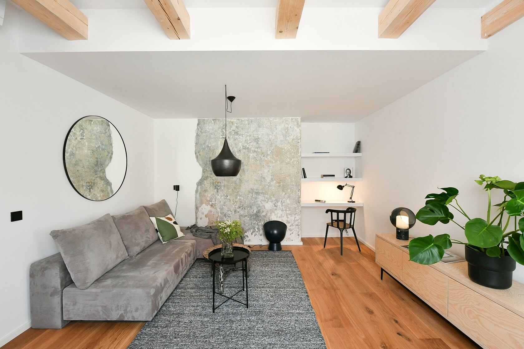 Sokolovská, Karlín - Prague 8 | Rent, Apartment One-bedroom (2+1), 75 m²