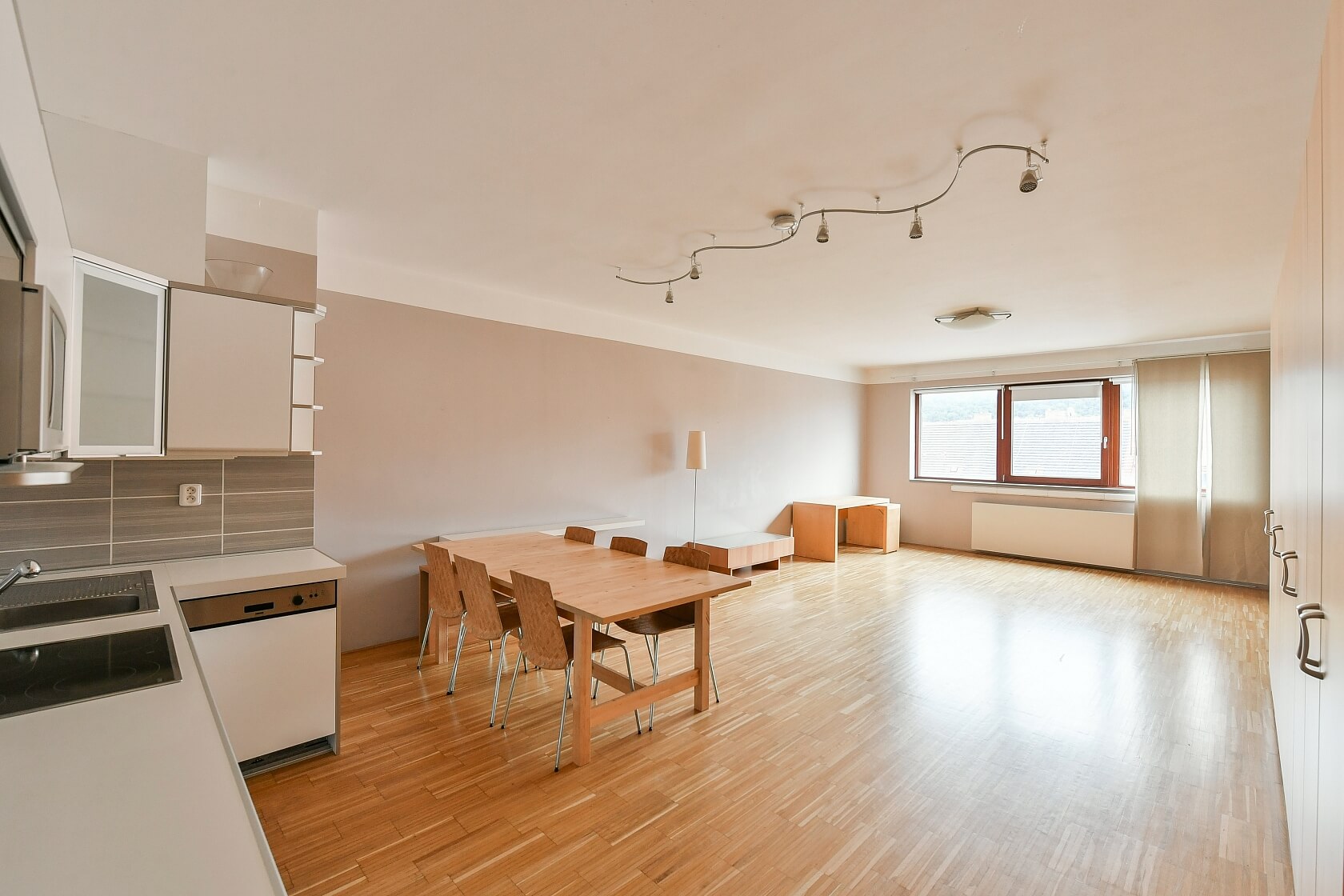 Rohanské nábřeží, Karlín - Praha 8 | Pronájem, Byt 1+kk, 55 m²