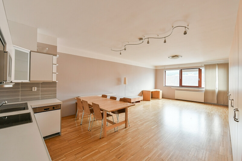 Rohanské nábřeží, Karlín - Prague 8 | Rent, Apartment Studio (1+kk), 55 m²