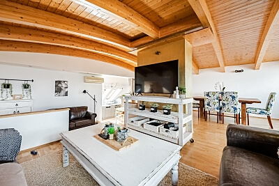 Za Pohořelcem, Střešovice - Prague 6 | Sale, Apartment Three-bedroom (4+kk), 177 m²