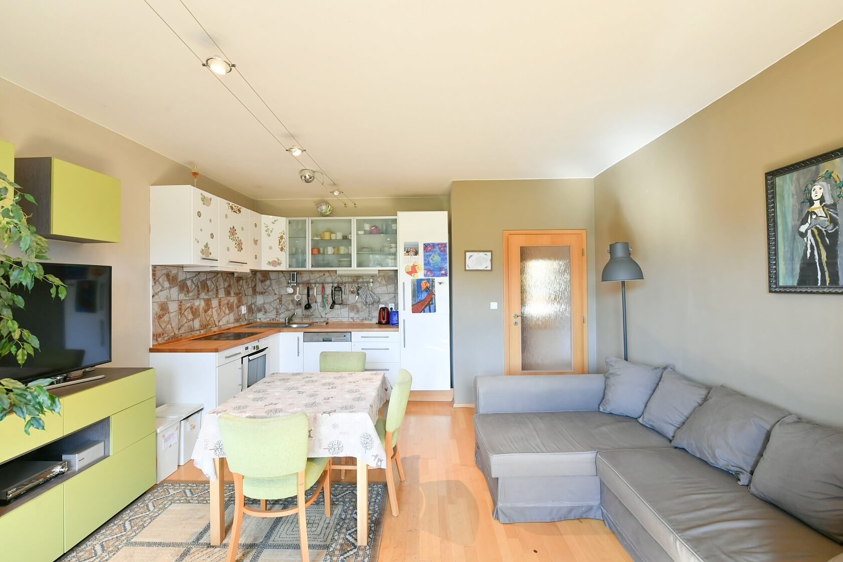 Marty Krásové, Čakovice - Praha 9 | Pronájem, Byt 2+kk, 58 m²