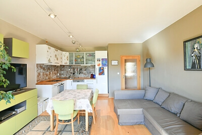 Marty Krásové, Čakovice - Prague 9 | Rent, Apartment One-bedroom (2+kk), 58 m²