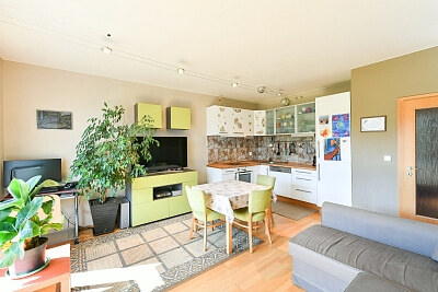 Marty Krásové, Čakovice - Prague 9 | Rent, Apartment One-bedroom (2+kk), 58 m²