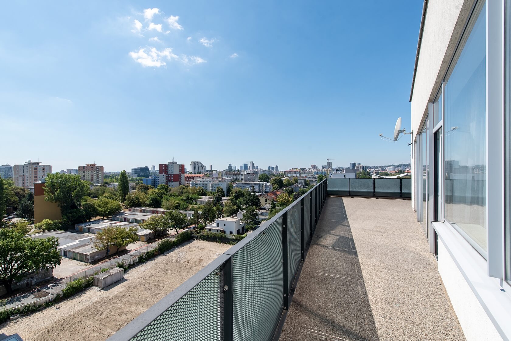 Bratislavský kraj, Ružinov - Bratislava II | Pronájem, Byt 3+kk, 196 m²