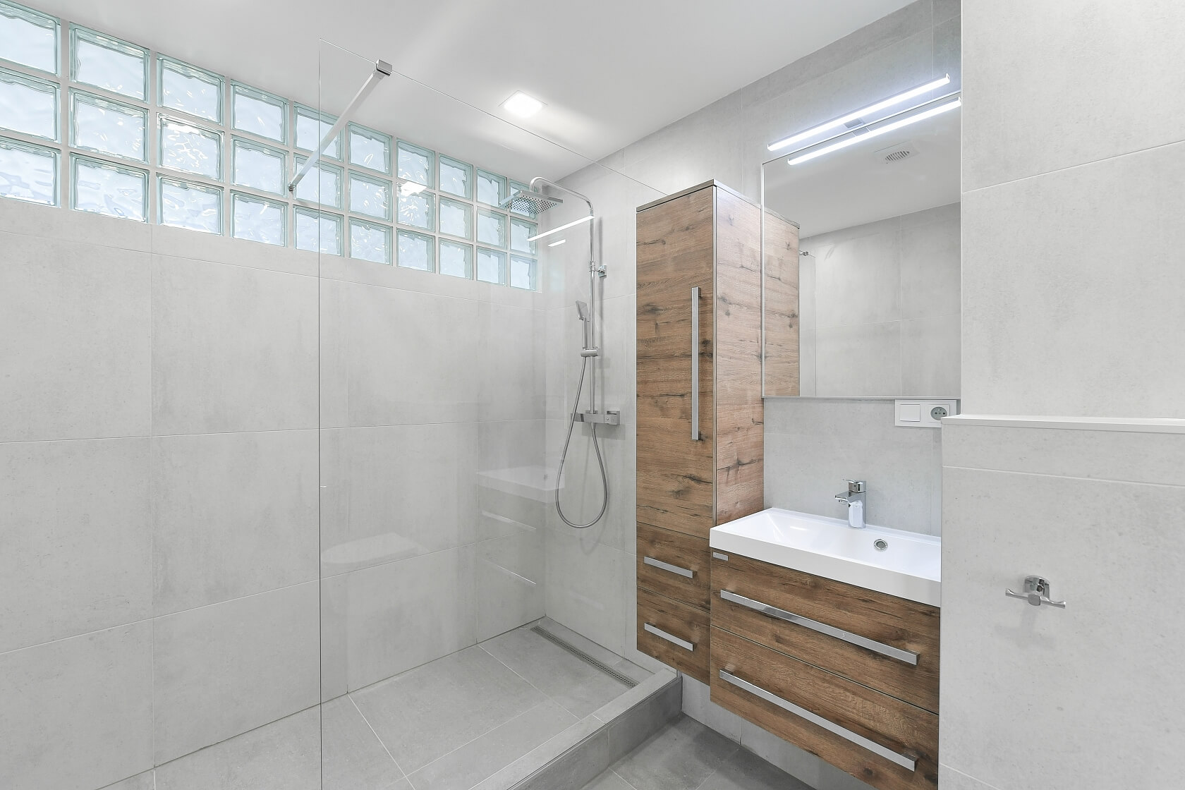 Jihozápadní IV, Záběhlice - Prague 4 | Rent, Apartment One-bedroom (2+kk), 97 m²