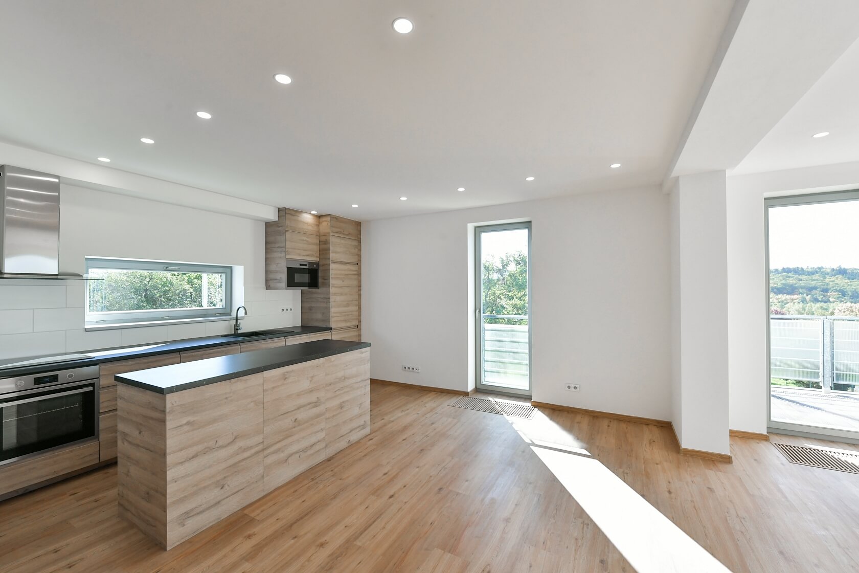 Jihozápadní IV, Záběhlice - Praha 4 | Pronájem, Byt 2+kk, 97 m²