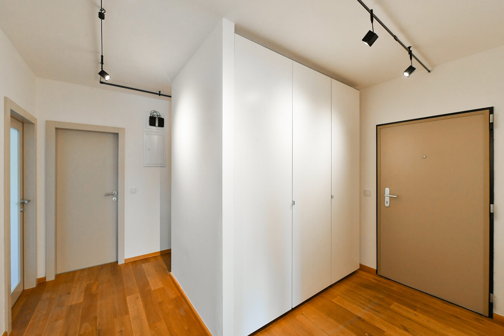 Mezilehlá, Hrdlořezy - Praha 9 | Prodej, Byt 4+kk, 133 m²