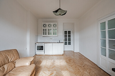 Čiklova, Nusle - Prague 2 | Rent, Apartment One-bedroom (2+kk), 58 m²