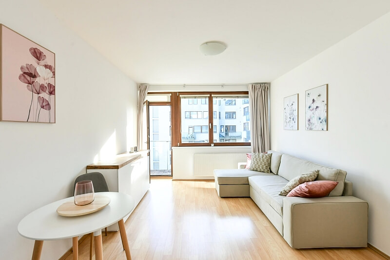 Poupětova, Holešovice - Prague 7 | Rent, Apartment One-bedroom (2+kk), 50 m²