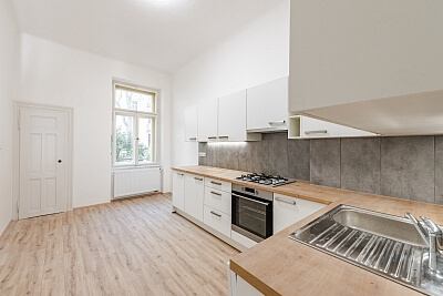 U Havlíčkových sadů, Vinohrady - Praha 2 | Pronájem, Byt 2+1, 94 m²