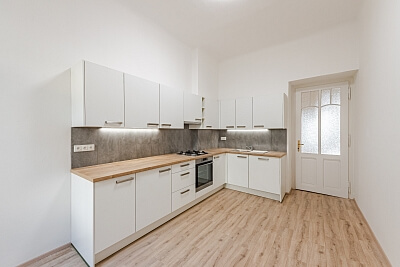 U Havlíčkových sadů, Vinohrady - Praha 2 | Pronájem, Byt 2+1, 94 m²