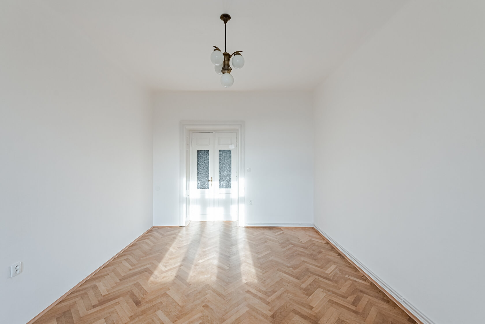 U Havlíčkových sadů, Vinohrady - Prague 2 | Rent, Apartment One-bedroom (2+1), 94 m²