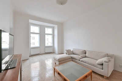 Minská, Vršovice - Prague 10 | Rent, Apartment One-bedroom (2+1), 71 m²