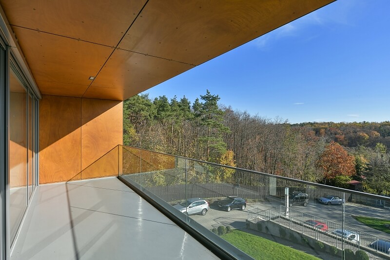 Mezitraťová, Hrdlořezy - Praha 9 | Pronájem, Byt 3+kk, 140 m²