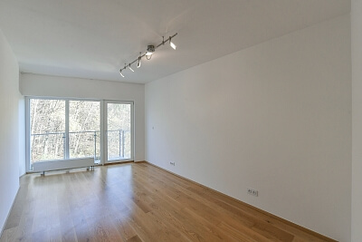 Mezitraťová, Hrdlořezy - Praha 9 | Pronájem, Byt 3+kk, 140 m²