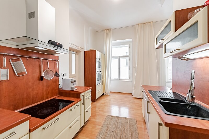 Vojtěšská, Nové Město - Praha 1 | Pronájem, Byt 3+1, 96 m²
