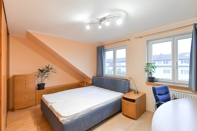 U Kombinátu, Strašnice - Praha 10 | Pronájem, Byt 4+kk, 105 m²