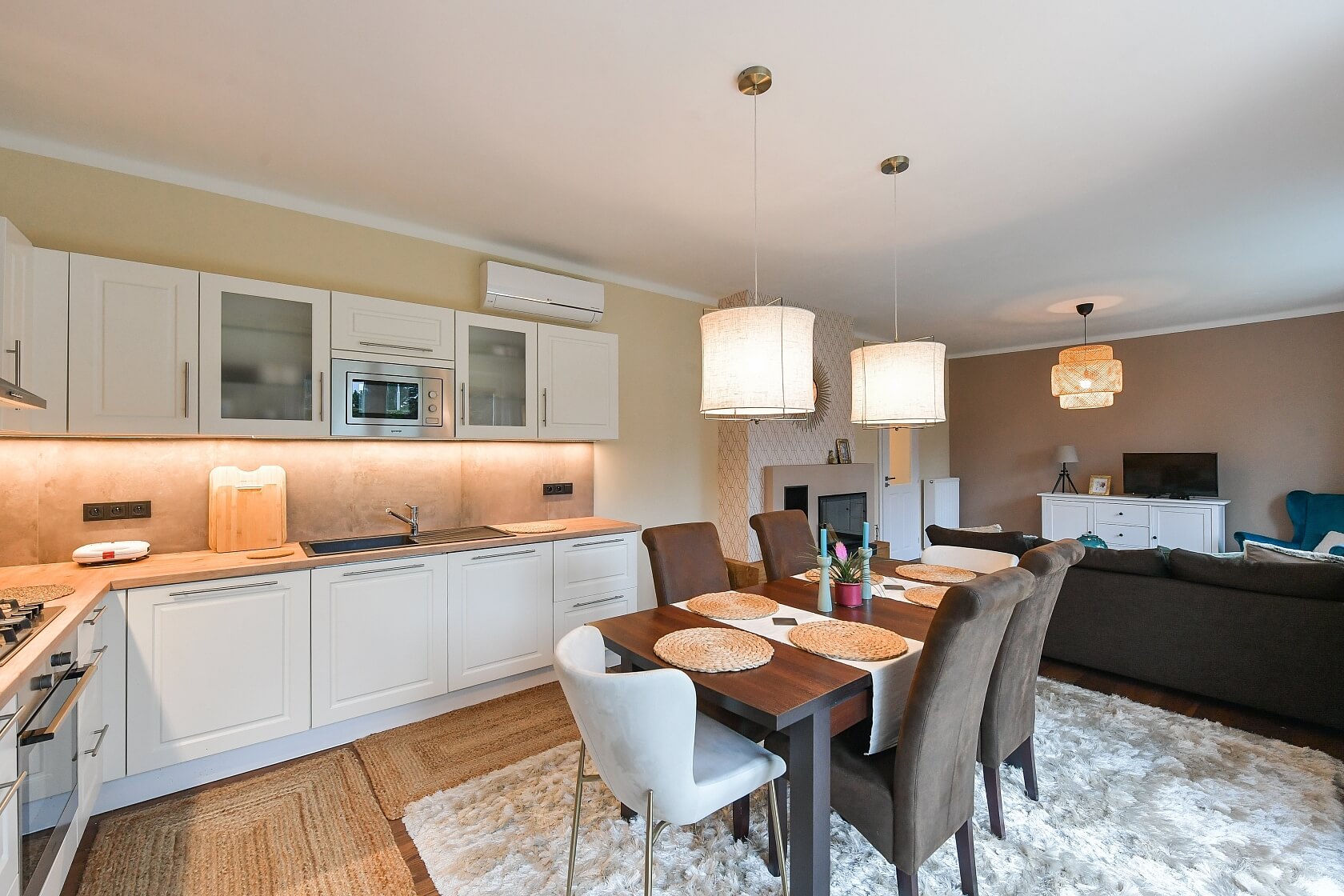 Bělušická, Újezd nad Lesy - Praha 9 | Pronájem, Rodinný dům 4+kk, 154 m²