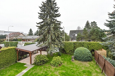 Bělušická, Újezd nad Lesy - Praha 9 | Pronájem, Rodinný dům 4+kk, 154 m²