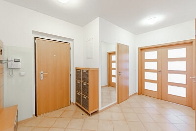 Nad Okrouhlíkem, Libeň - Praha 8 | Prodej, Byt 3+kk, 91 m²