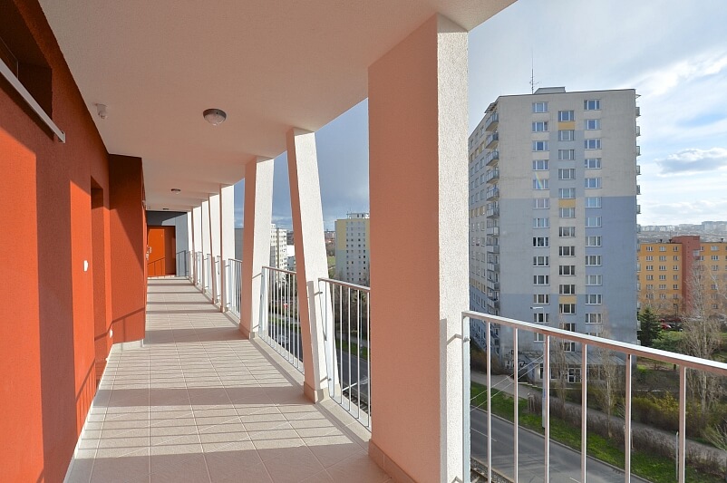 Švehlova, Záběhlice - Prague 10 | Rent, Apartment One-bedroom (2+kk), 72 m²