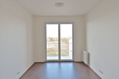 Švehlova, Záběhlice - Prague 10 | Rent, Apartment One-bedroom (2+kk), 72 m²