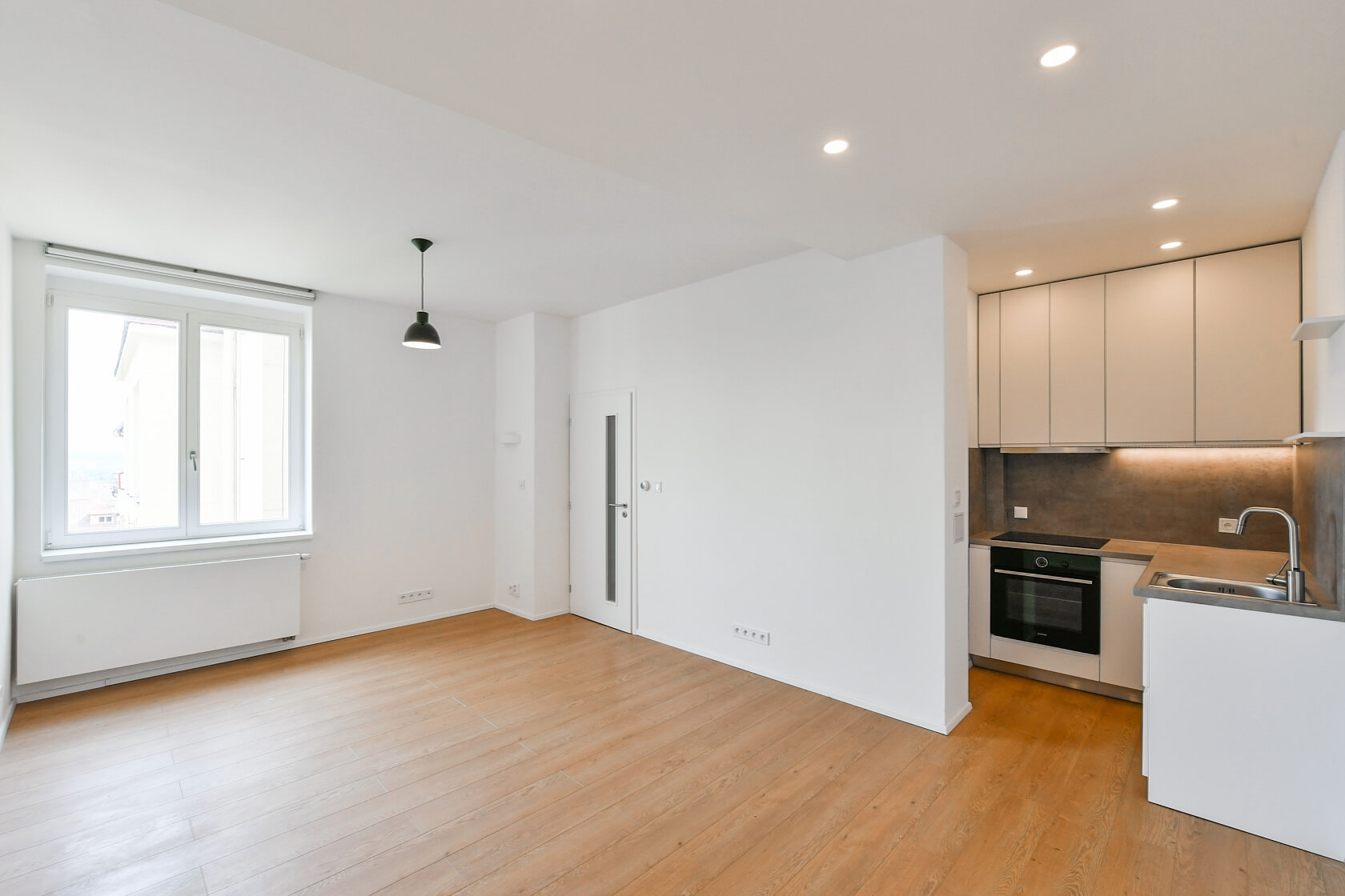 náměstí Jiřího z Lobkovic, Vinohrady - Praha 3 | Pronájem, Byt 1+kk, 31 m²