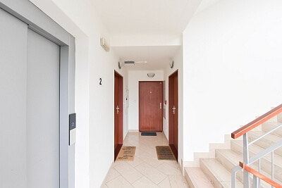 Trmická, Prosek - Prague 9 | Sale, Apartment Studio (1+kk), 45 m²