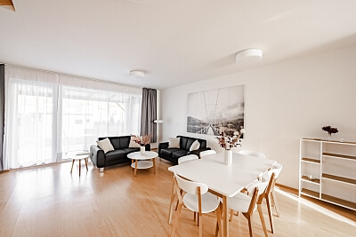 Husova, Drahelčice - Praha-západ | Pronájem, Rodinný dům 4+kk, 130 m²