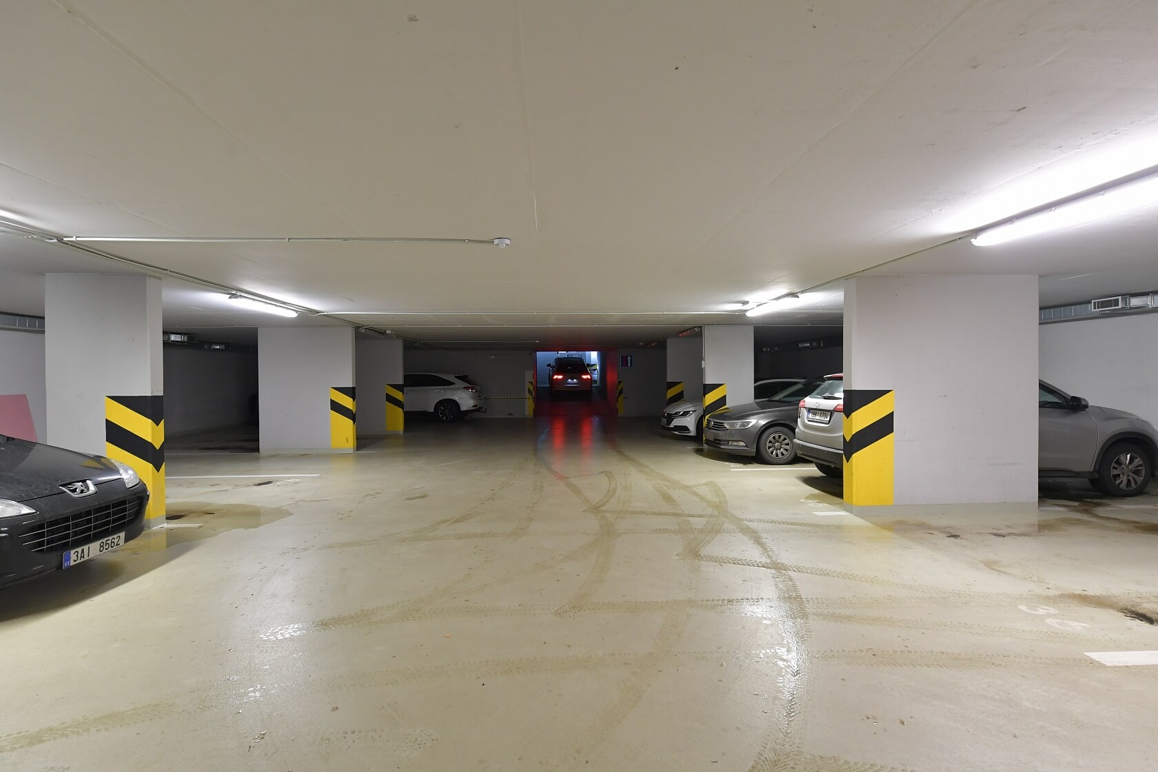 V Bytovkách, Uhříněves - Praha 10 | Pronájem, Byt 3+kk, 143 m²