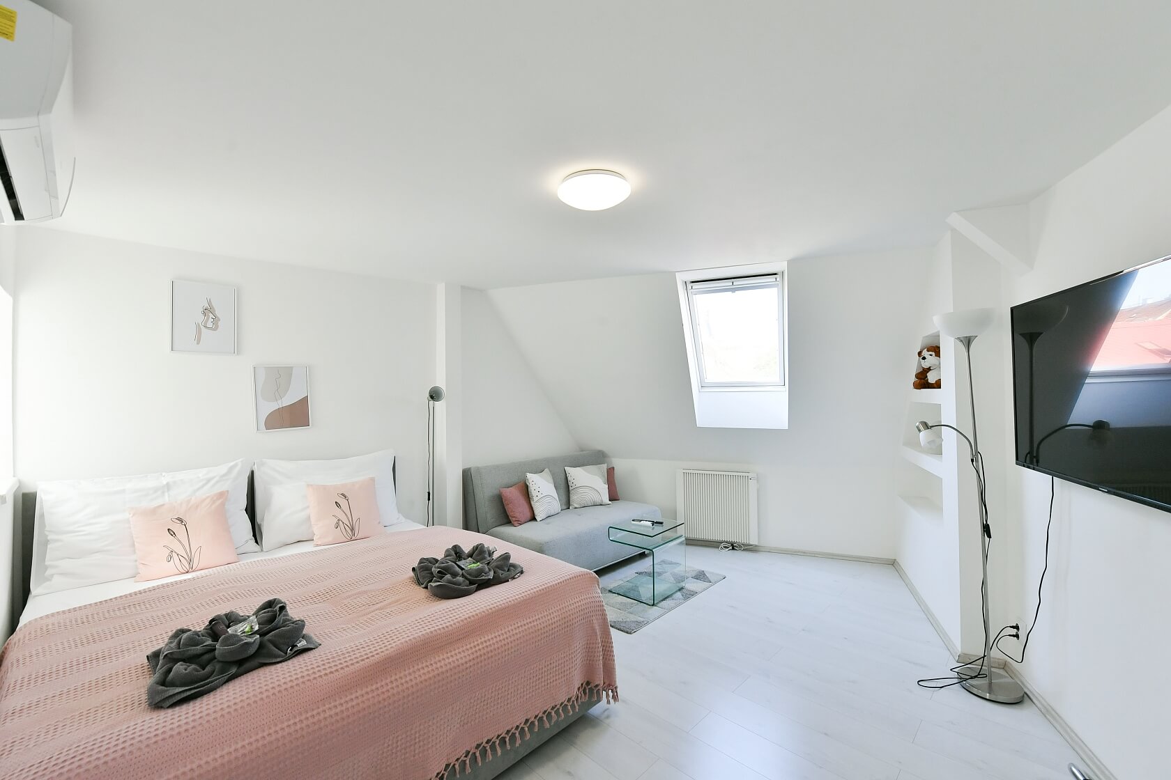 Školská, Nové Město - Praha 1 | Pronájem, Byt 2+kk, 55 m²