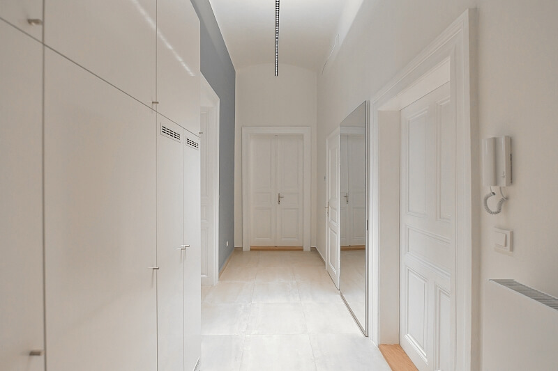 Janáčkovo nábřeží, Smíchov - Prague 5 | Rent, Apartment Two-bedroom (3+kk), 106 m²