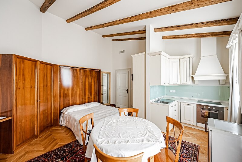 Italská, Vinohrady - Prague 2 | Rent, Apartment Studio (1+kk), 49 m²